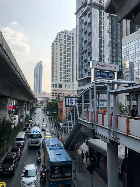 Bangkok Tayland Şubat 2020 Tayland Bangkok Sokaklarının Manzarası Evler Gökdelenler — Stok fotoğraf