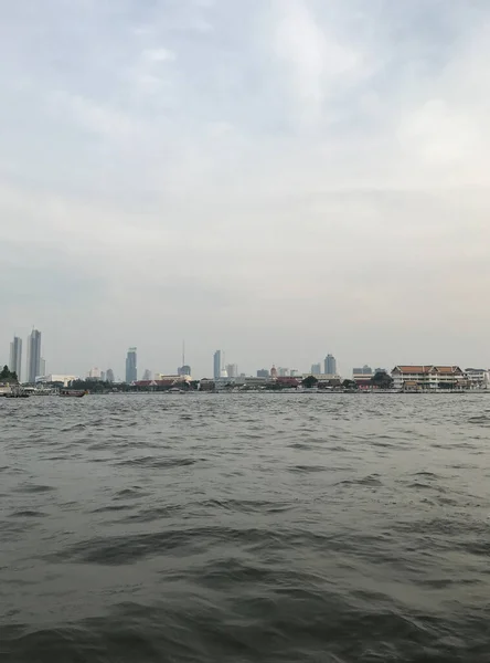 Bangkok Thailand Februari 2020 Uitzicht Vanaf Chao Phraya Rivier Stad — Stockfoto