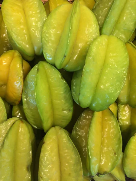 Foto Frutas Tropicales Mostrador Del Supermercado —  Fotos de Stock