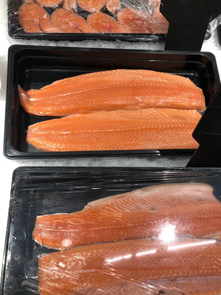 Fényképezés Lot Fresh Fish Counter Supermarket — Stock Fotó