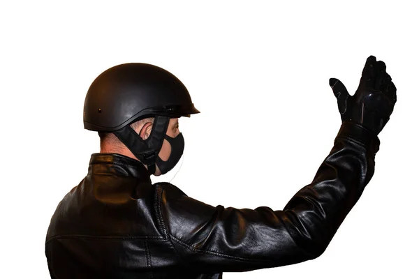 Изолированный Белом Фоне Мотоциклист Шлеме Маске Которая Защищает Коронавируса Черная — стоковое фото