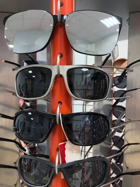 Gafas Sol Escaparate Contemporáneas Moda — Foto de Stock