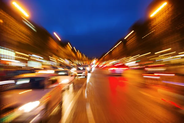 Campos Elíseos en París por la noche — Foto de Stock