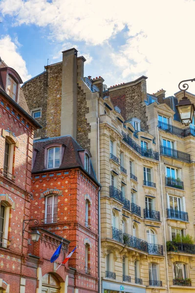 Historische gebäude in paris, frankreich — Stockfoto