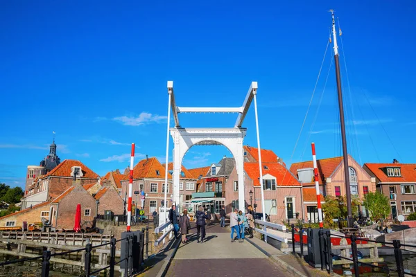 Historical bascule bridge in Enkhuizen, Netherlands — Stock Photo, Image