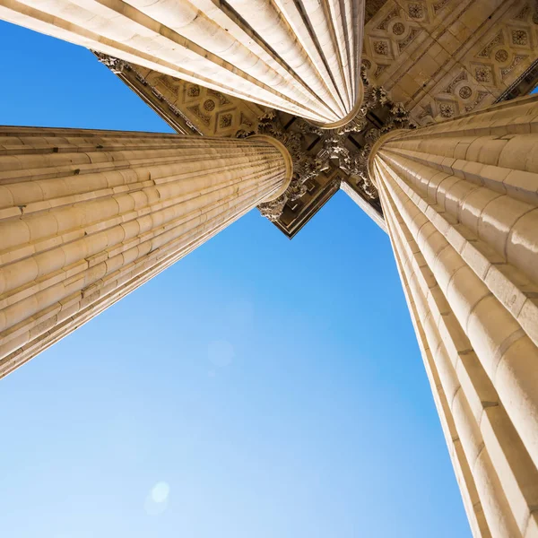 Detalhe com colunas do Panteão em Paris — Fotografia de Stock