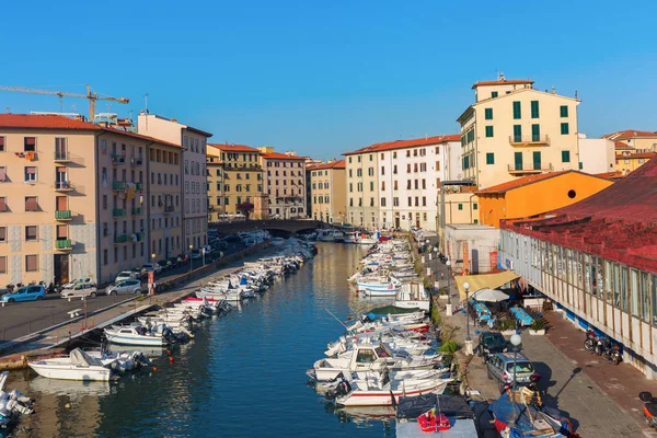 Мальовничий район Венеція Nuova в Ліворно, Італія — стокове фото