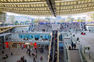 Fransa, Paris 'te Halles Forumu