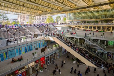 Fransa, Paris 'te Halles Forumu