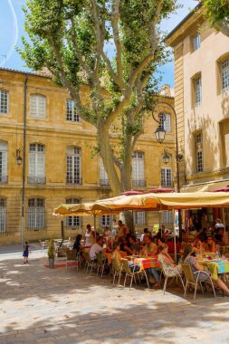 kafe Aix-en-Provence, Fransa ile pitoresk Meydanı
