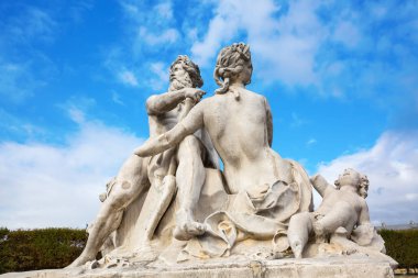 tarihi heykel Tuileries bahçesinde Paris, Fransa