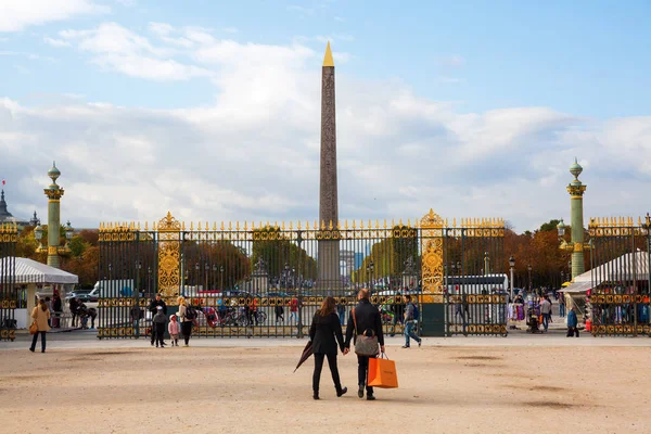 Vstup do zahrady Tuileries v Paříži, Francie — Stock fotografie