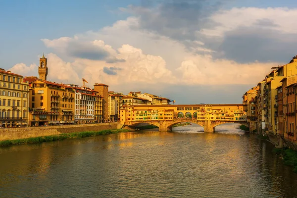 Ponte vecchio in florence, Faby y — стоковое фото