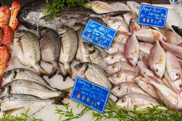 Display of a market stall with fishes — Stock Photo, Image