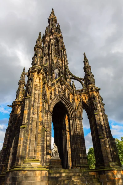 Scott anıt Edinburgh, İskoçya'da — Stok fotoğraf