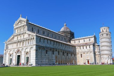 Piazza dei Miracoli ile Leaning Tower of Pisa, İtalya