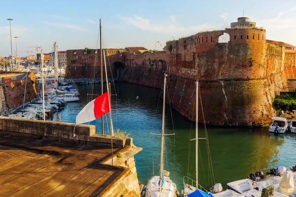 Gammal fästning i Livorno, Italien — Stockfoto