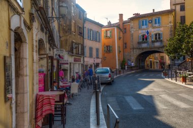 Sokak Görünümü'nde Fayence, Var, France