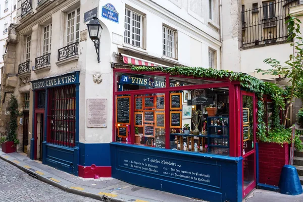 Historique taverne de vigne sur l'Ile de la Cité à Paris, France — Photo