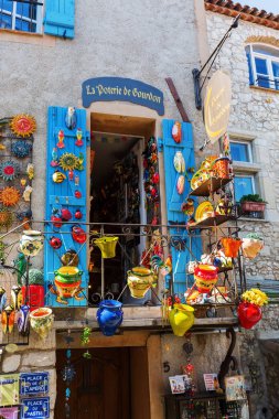 Seramik Gourdon, Provence, Fransa