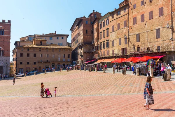 Piazza del Campo en Siena, Toscana, Italia —  Fotos de Stock