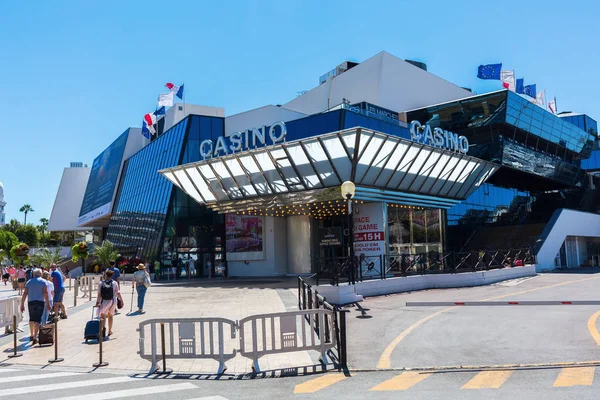 Casino v Cannes, Francouzská Riviéra, Francie — Stock fotografie