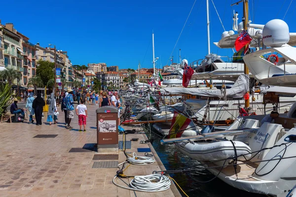 Puerto de Cannes, Costa Azul, Francia — Foto de Stock
