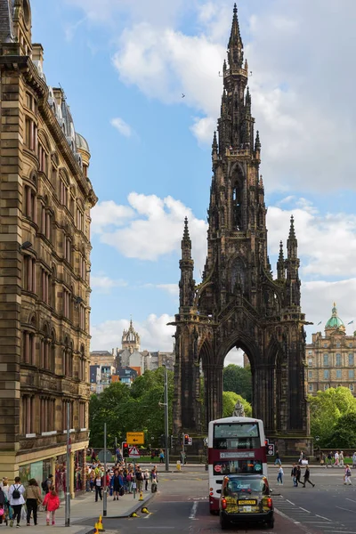 Scott anıt Edinburgh, İngiltere — Stok fotoğraf