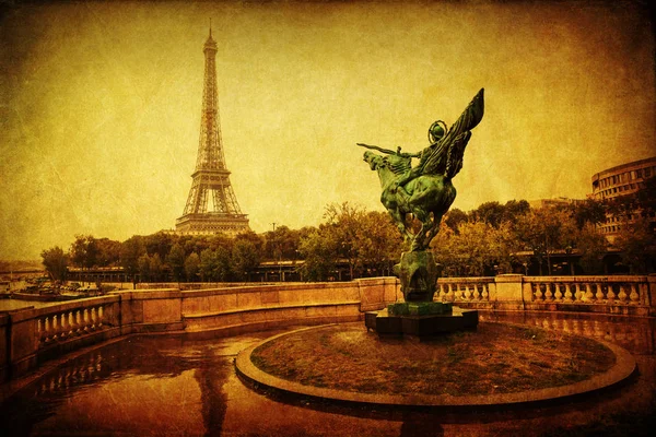 Vintage styl obrázek z Eiffelovy věže — Stock fotografie
