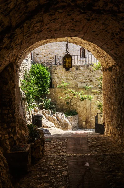 Paso subterráneo en Eze, sur de Francia — Foto de Stock