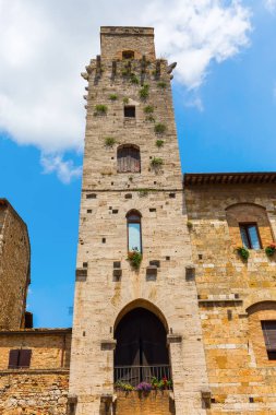 San Gimignano, İtalya için tarihi Kulesi