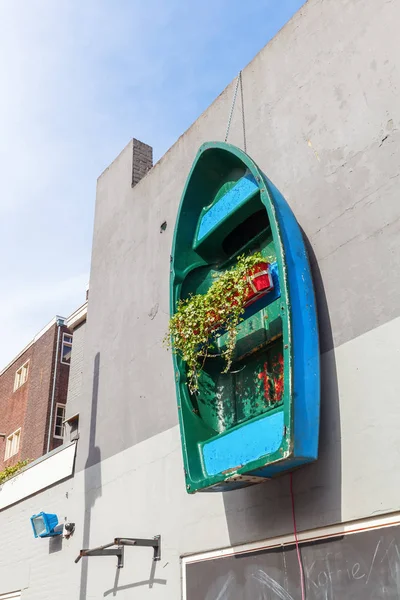 Decorated rowboat in Eindhoven, Netherlands — Stock Photo, Image