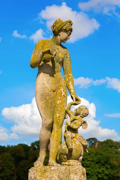 Историческая скульптура в замке Нордкирхен, Германия — стоковое фото