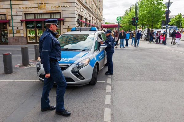 polis arabası, Berlin, Almanya