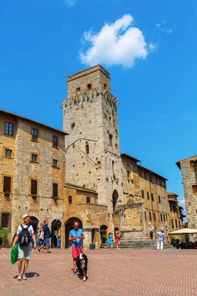 Town center i San Gimignano, Italien — Stockfoto