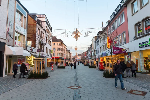 Rue commerçante à Dueren, Allemagne — Photo