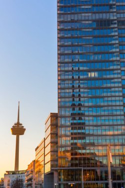Köln Tower adlı Mediapark Köln, Almanya
