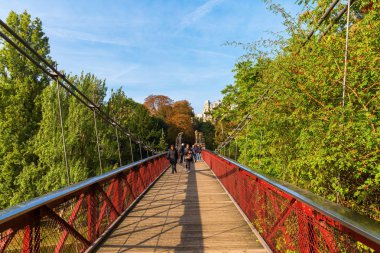 bridge in the Parc des Buttes Chaumont, Paris clipart