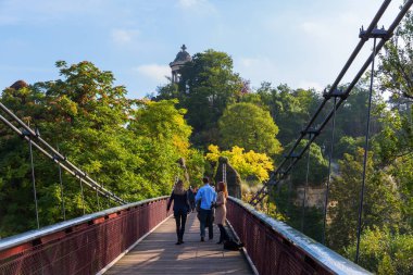 Parc des Buttes Chaumont, Paris köprü