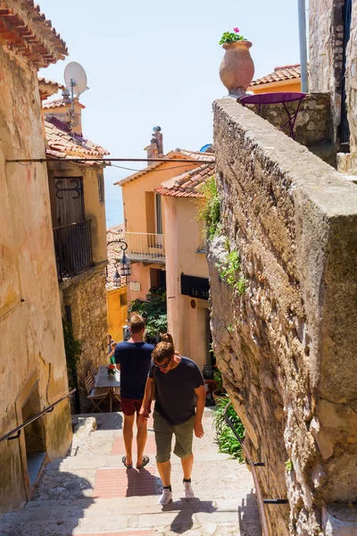 Eze, Fransa ortaçağ köyü sokakta