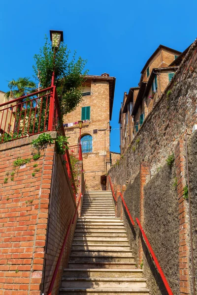 Balança em Siena, Italia — Fotografia de Stock