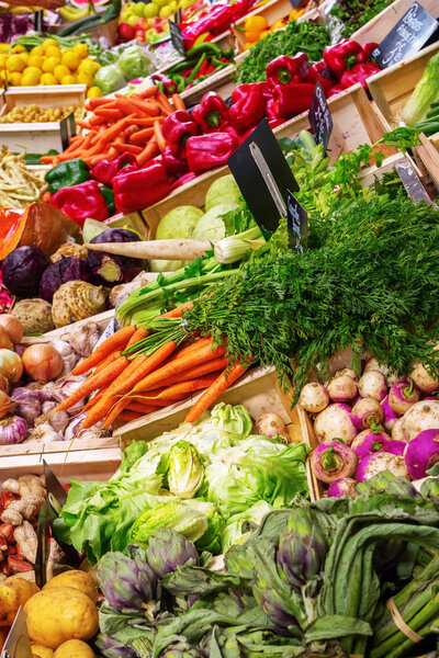 киоск провансальского фермерского рынка
