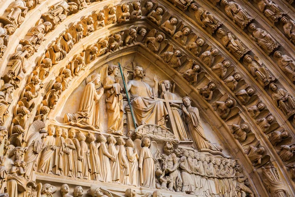 A párizsi Notre Dame portál — Stock Fotó