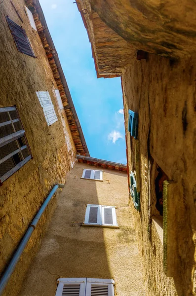 Old buildings in Seillans, Hautes Provence, France — Stock Photo, Image