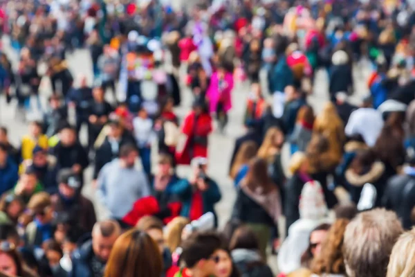 Top view of a crowd of people out of focus — Stock Photo, Image