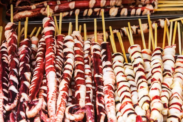 Seafood skewers in Tai O, Lantau Island, Hongkong — Stock Photo, Image