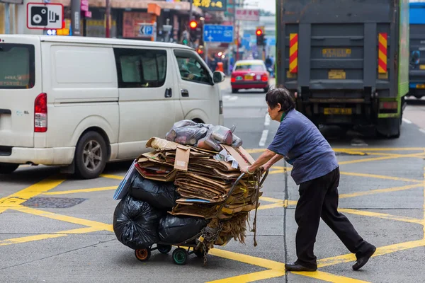Уличная сцена в Гонконге — стоковое фото