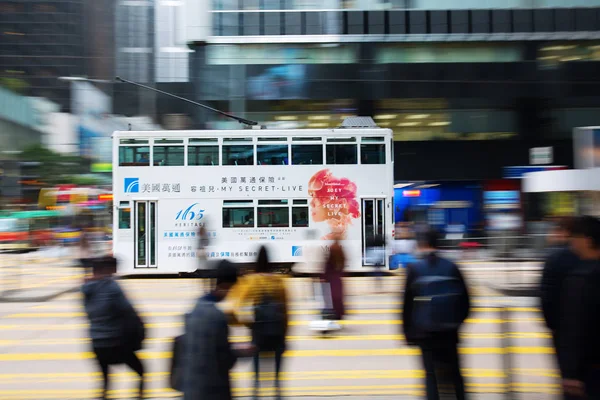Hong Kong tram in movimento sfocatura — Foto Stock