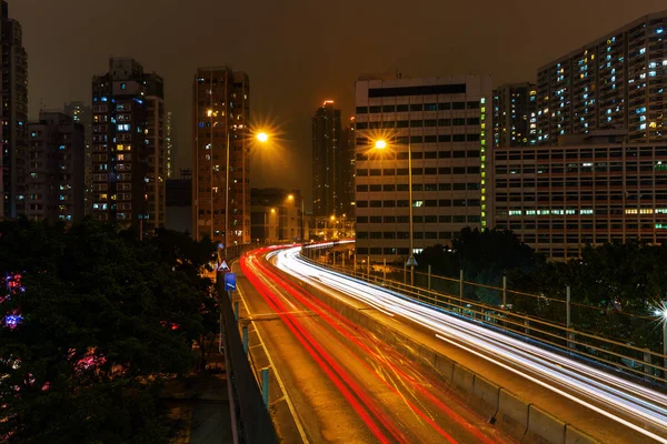 Paesaggio urbano di notte a Kowloon, Hong Kong — Foto Stock