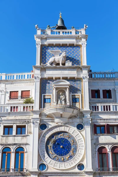 Venedik'te San Marco Saat Kulesi — Stok fotoğraf